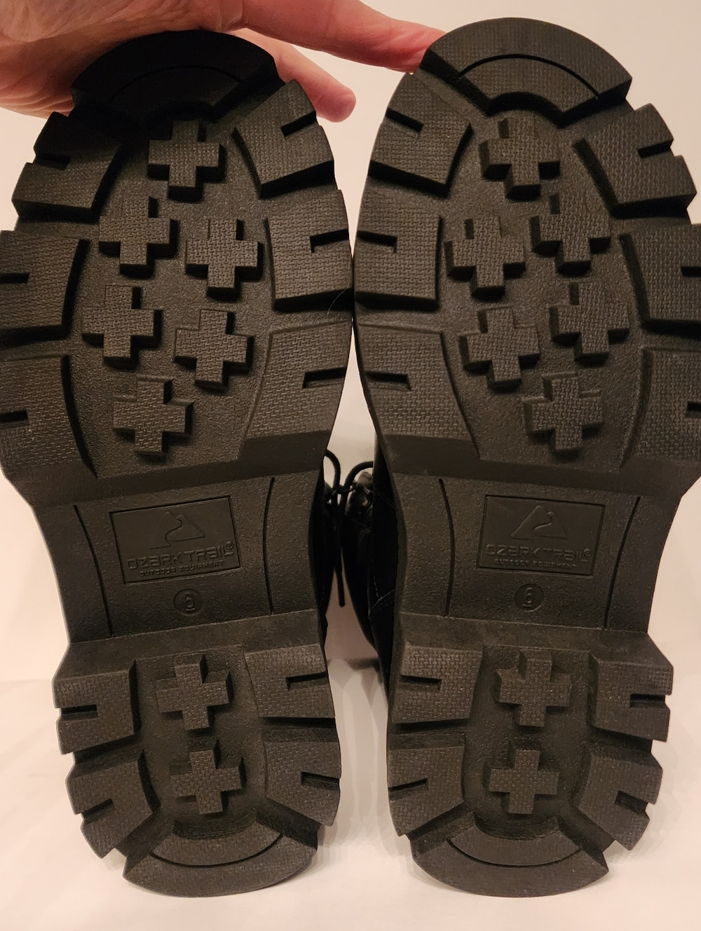 OZARK TRAIL Woman's Snow Waterproof Leather Combat Boots In Black - Picture 14 of 14